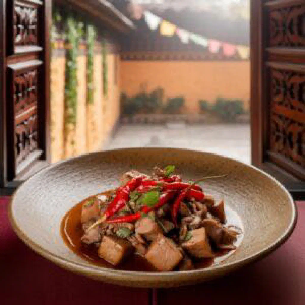 Sishum Pa with tender beef, vegetables and fresh coriander
