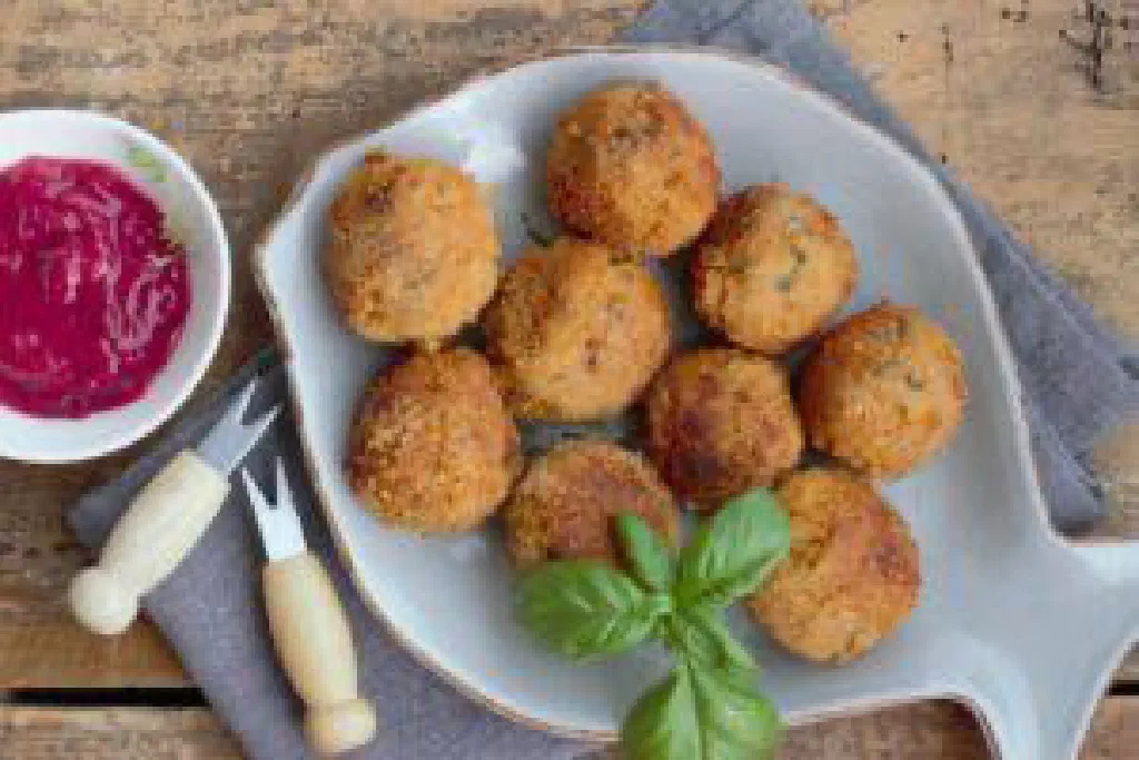 Swedish köttbullar meatballs with mashed potato and lingonberries