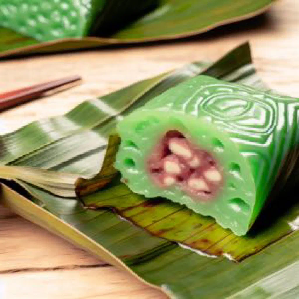 Translucent Banh Phu The rice cakes with coconut and mung bean filling